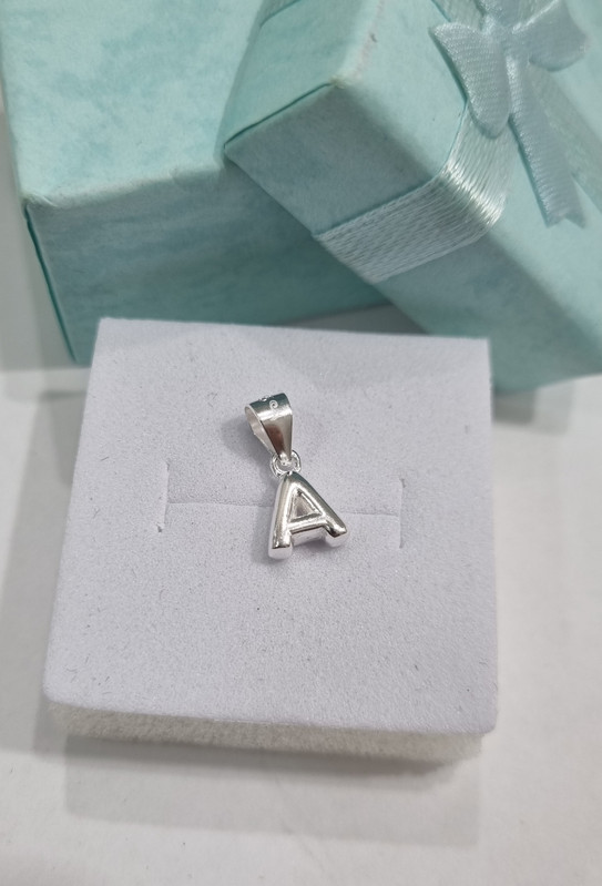 Dije inicial A #00125