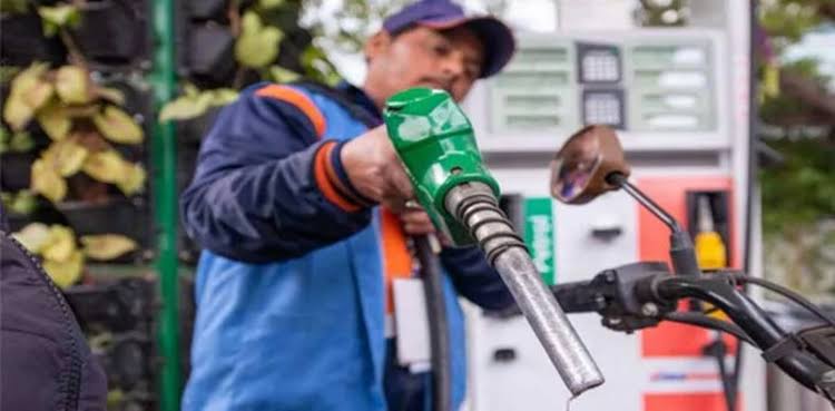 Diesel price slashed by Rs3 per litre, petrol's kept unchanged
