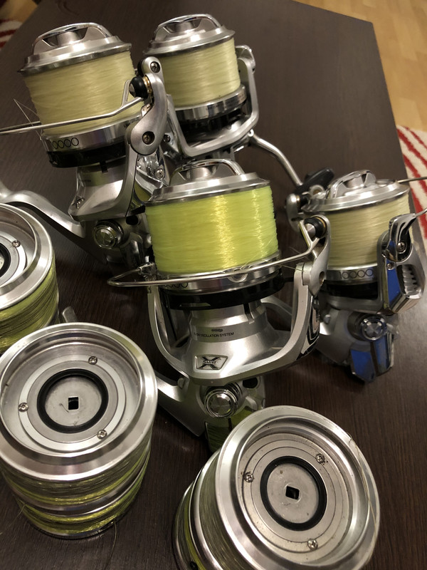 CB999E01-DFE1-40F6-9D40-5DD9626FAF26