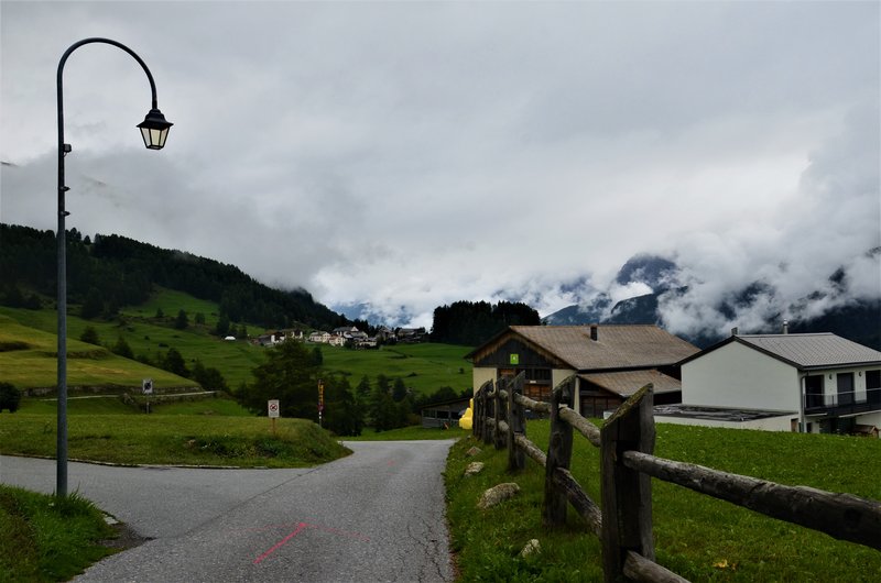 Suiza y sus pueblos-2019 - Blogs de Suiza - GUARDA-7-9-2019 (86)