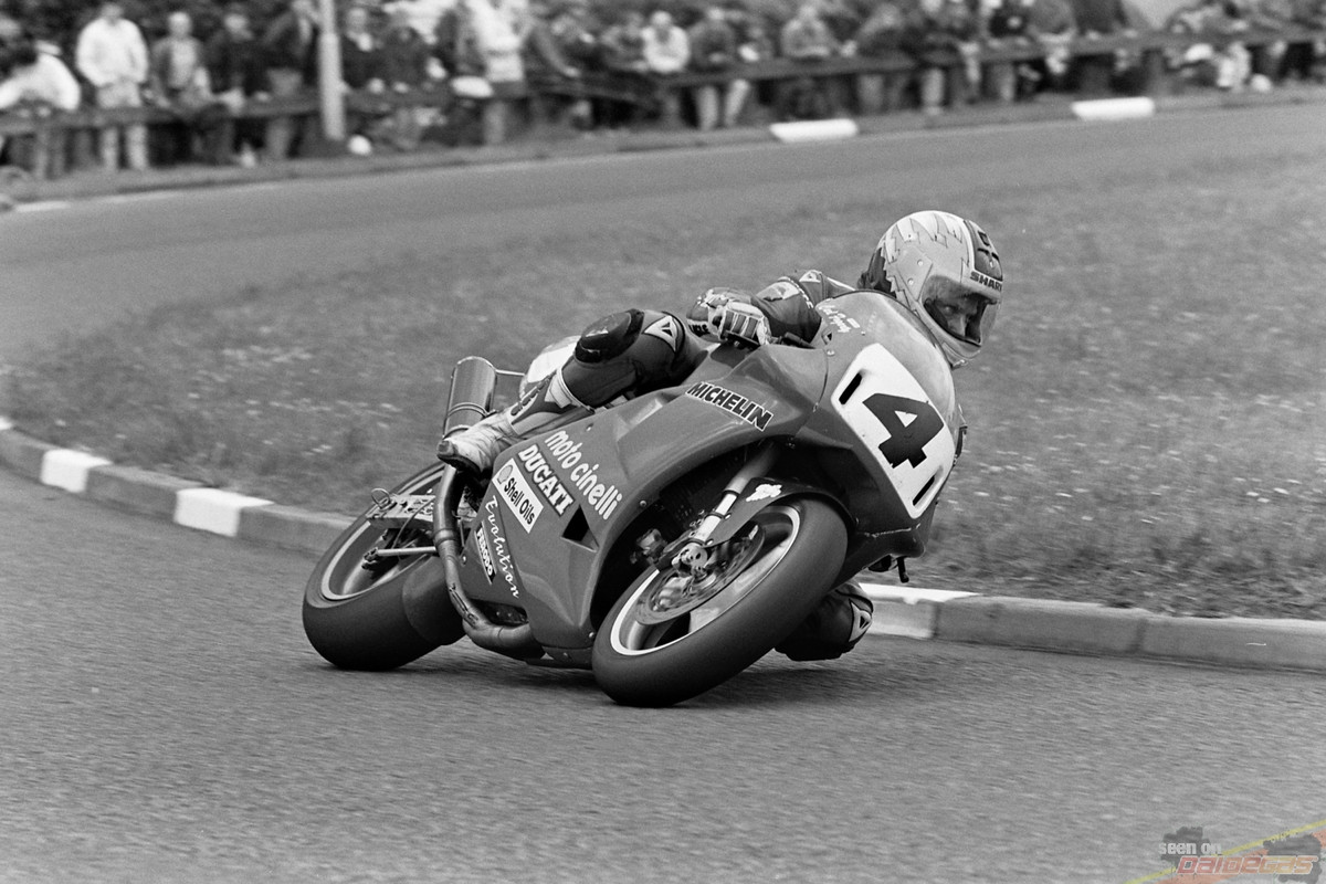 1993-Carl-Fogarty-ducati-moto-cinelli-1