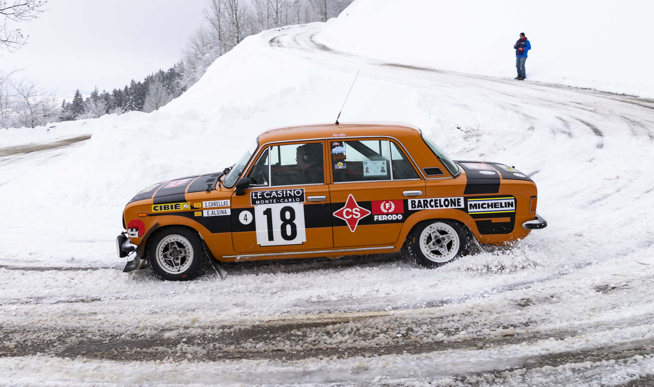 SEAT 124 Grupo4