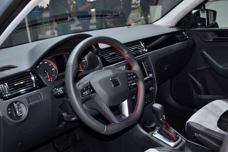 Seat_Toledo_FR_Line_zive_13_800_600