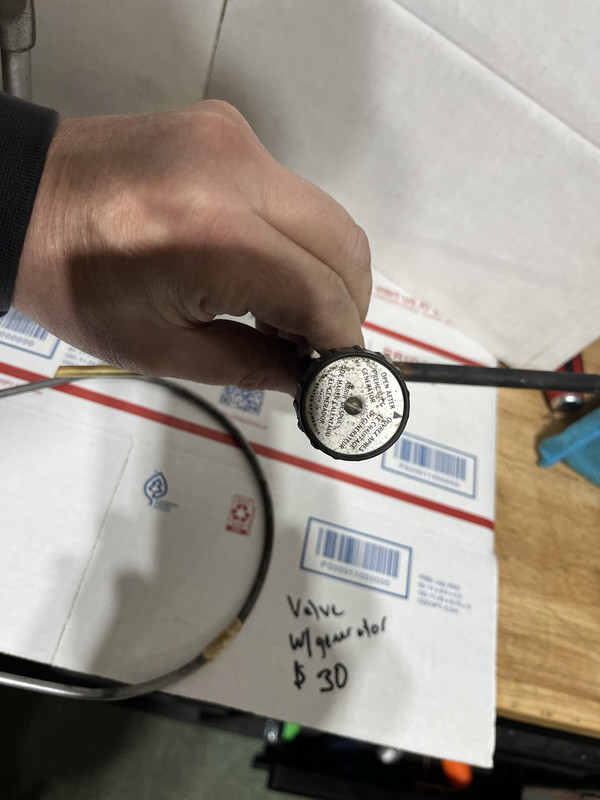 02286F20-A554-4A9B-A726-E4D0D88B96FF