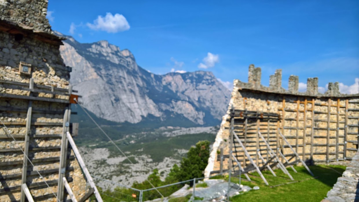 Castel Drena interno