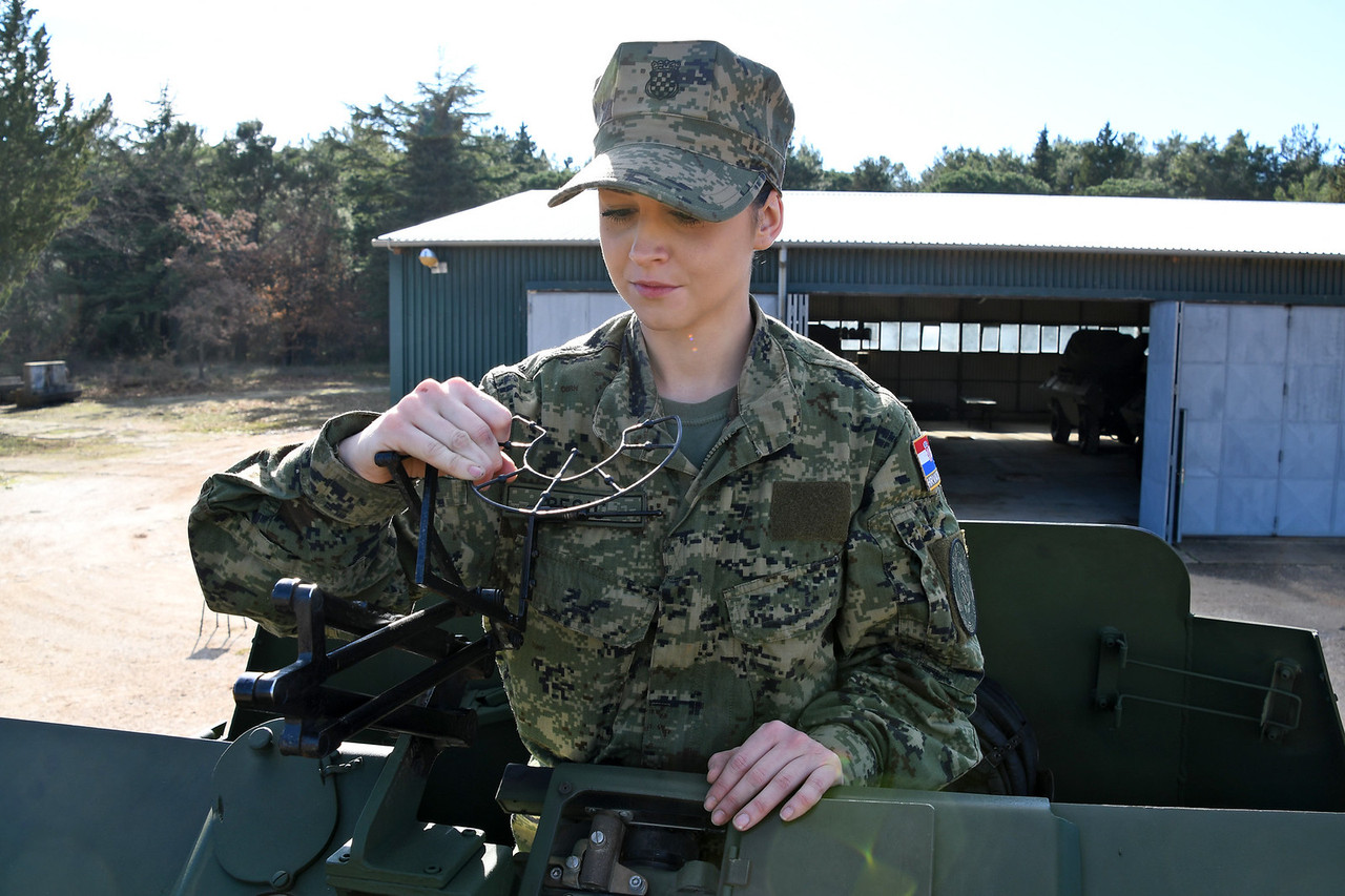 55106269768 24e505e33d h