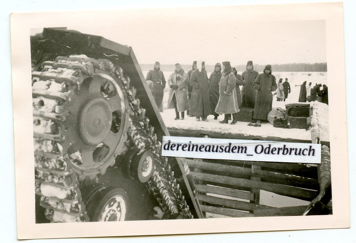 Foto 2 WH Ostfront März 42 StuG Sturmgeschütz Brücken einbruch bei Borodino