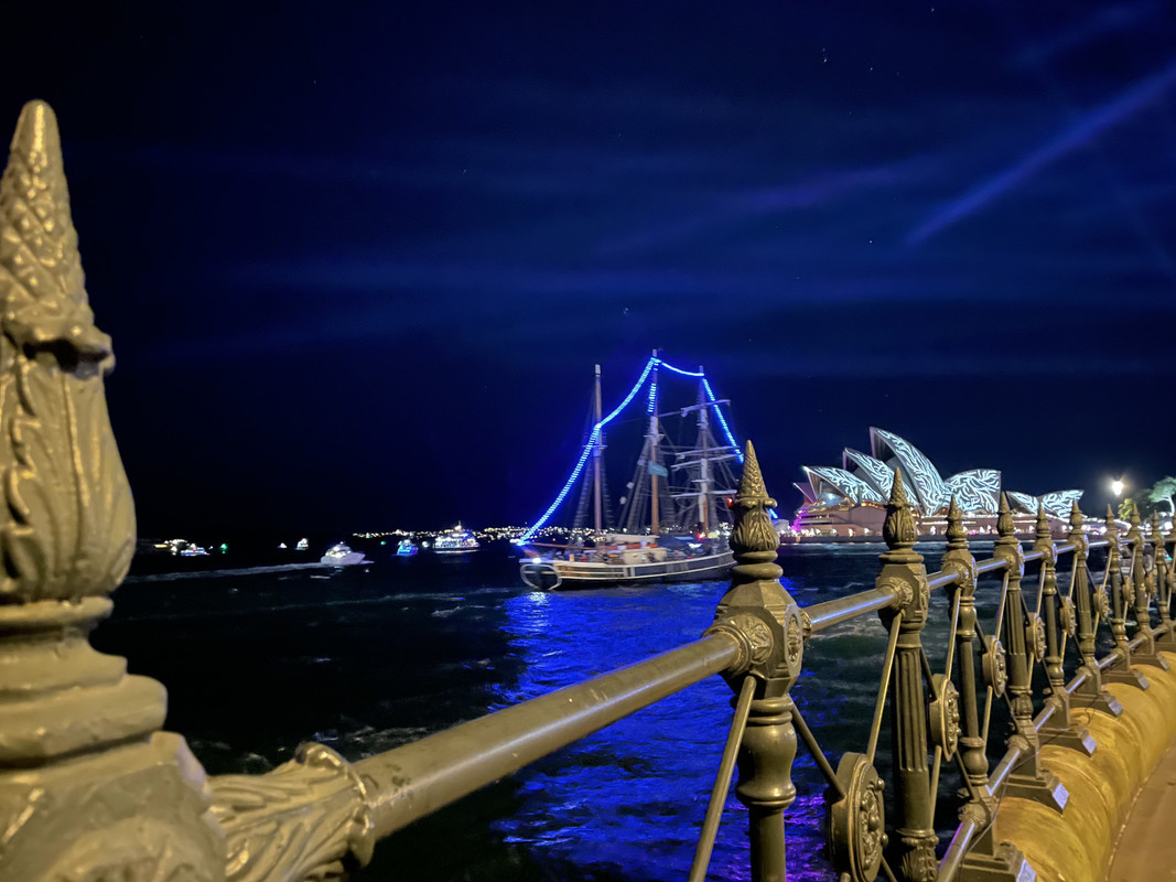 329B550D-DB80-4A15-8B0C-73DD67EF25EA