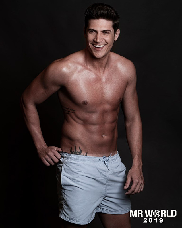 >>>>> MR WORLD 2019 - Final on August 23 in Manila Philippines <<<<< Official photoshoot on page 9 - Page 9 BRAZIL