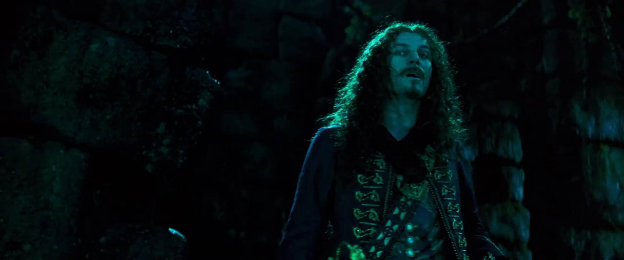 Peter Pan 2003 BluRay [Hindi + English] 480p, 720p ESub Screenshot