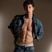 Shawn-Mendes-superficial-guys-93