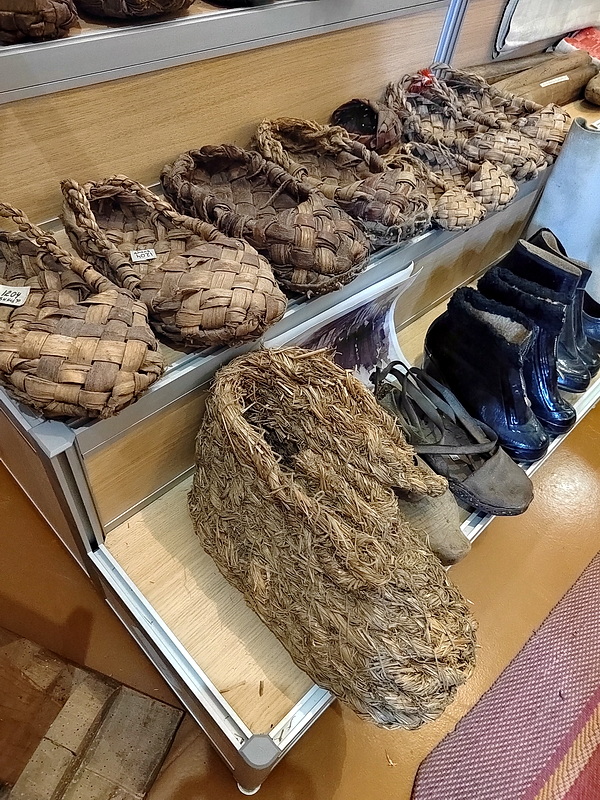 https://i.postimg.cc/c6qX6gbX/14.jpg