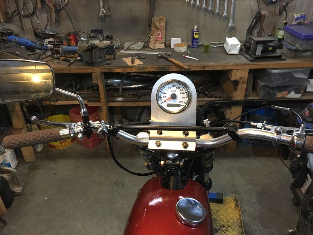 GPS Speedometer on B44 (1)