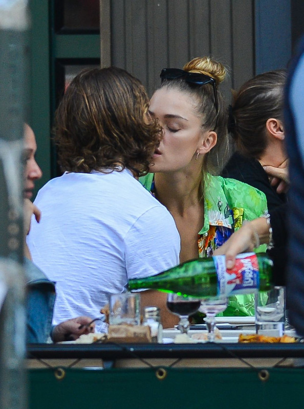 nina-agdal-and-jack-brinkley-cook-at-bar-pitti-in-new-york-11-01