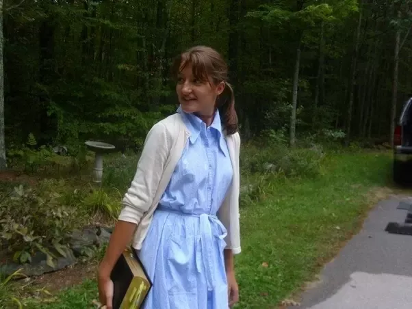 Can An Adult Women Fit A 14 Year Old Dress