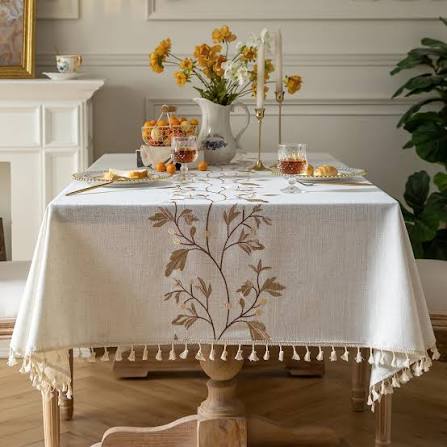 Table linen from Tanabana Decor, Dwarka