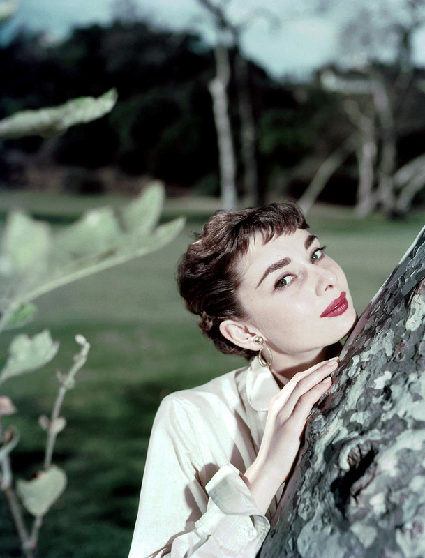 AudreyHepburn_mc82