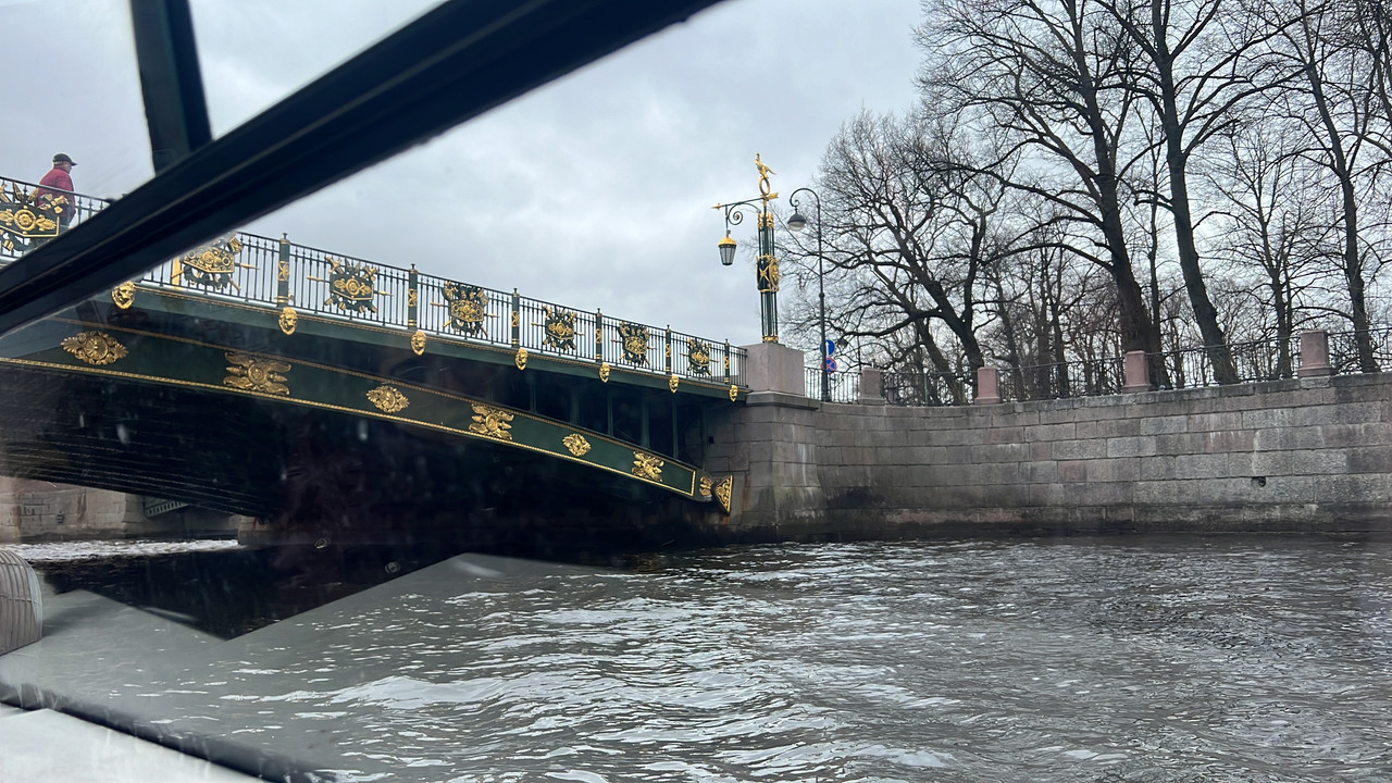 05D3593E-18E9-42B2-9193-4015DF852C97