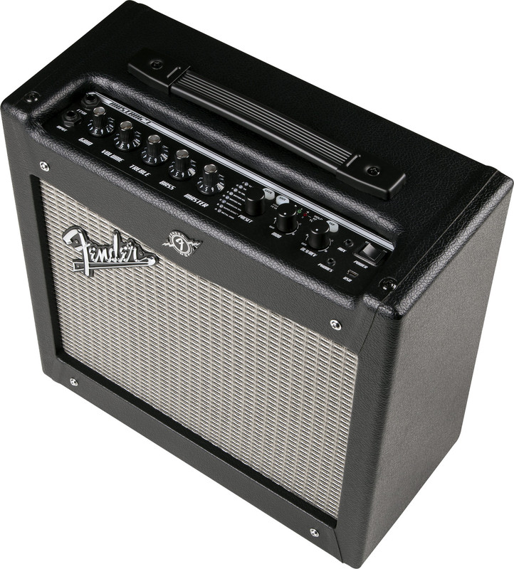 Fender_Mustang_I__V2__комбик_для_электрогитары_20Вт_1_