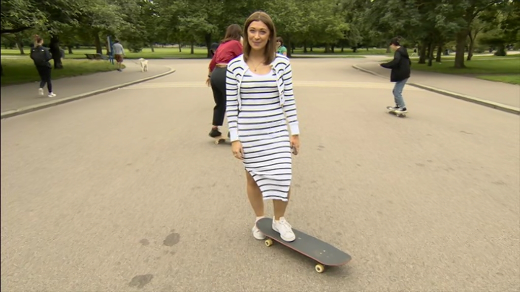 BBC London News_20210825_13301345.ts_snapshot_12.23.236