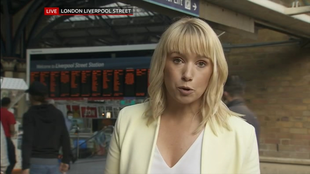 BBC London News_20210816_18301900.ts_snapshot_11.54.106