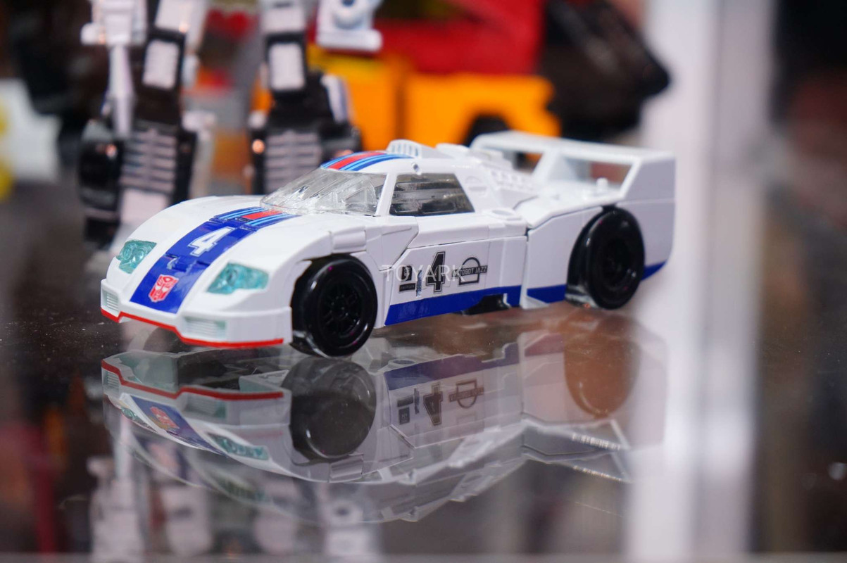 SDCC-2017-Transformers-Hasbro-Thurs-028