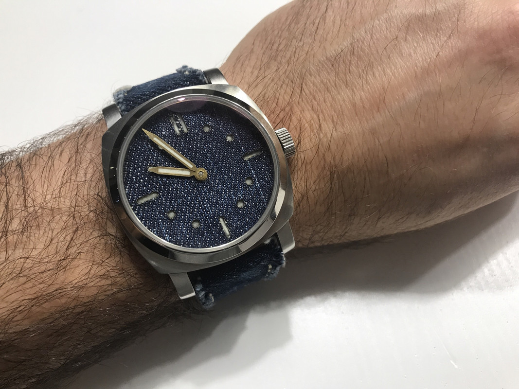 9859C625-9FBB-4D67-8BAA-15702DC6A1FF