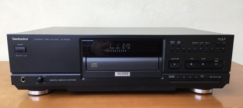 [Bild: Technics-SL-PS700-front-02.jpg]