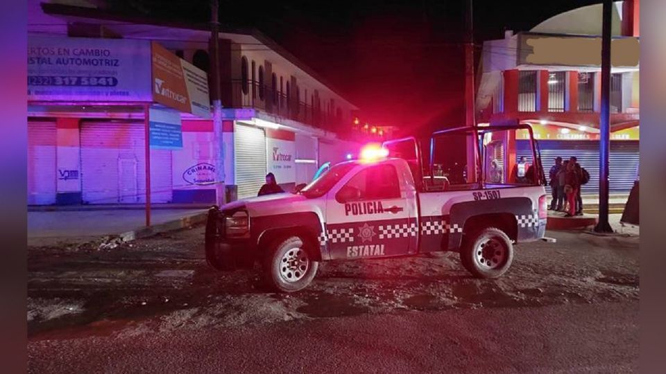 Mujer es encontrada sin vida a la orilla de un libramiento en Veracruz; fue violentada