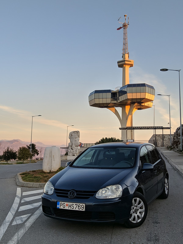 00000IMG_00000_BURST20200218165717127_COVER