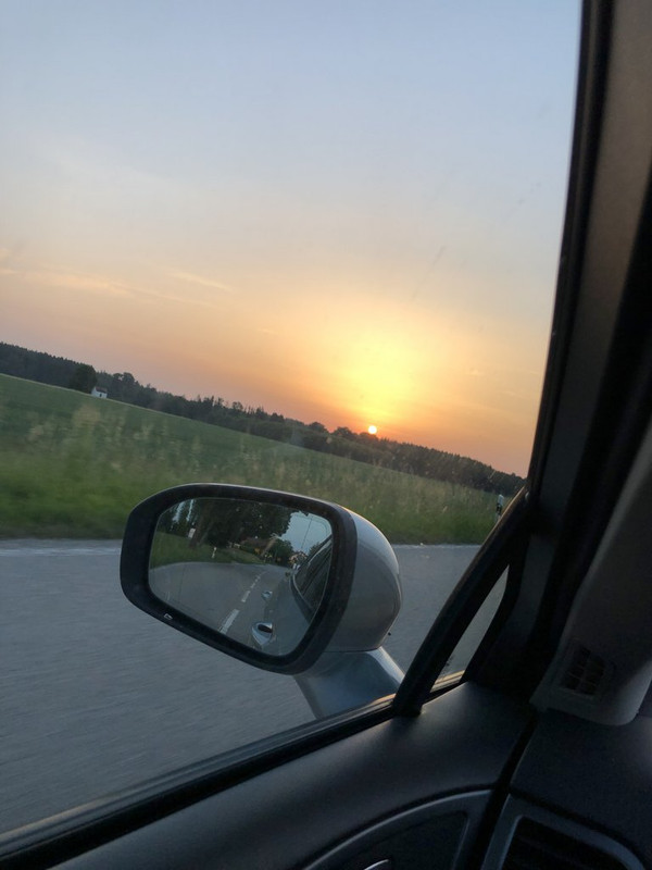 8C30DE6D-832A-4570-BD80-DC24F6A8568E