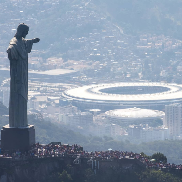 Tour do Maracanã com as cores do Flamengo