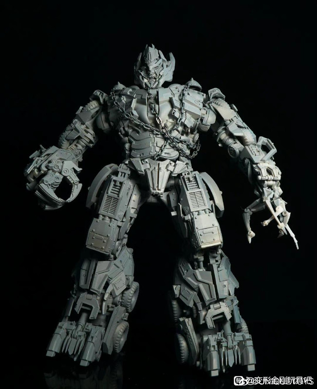 Unique-Toys-DOTM-Megatron-01
