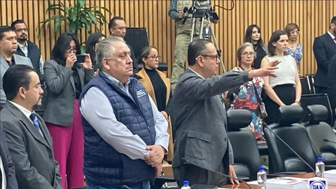 Ante el INE, Germán Martínez rinde protesta como representante del PAN