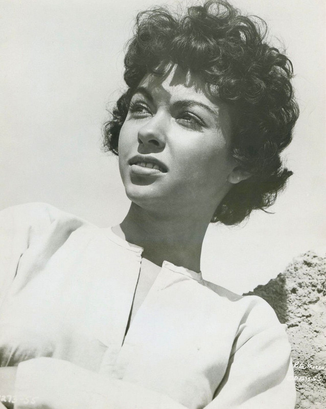 rita_moreno_a72