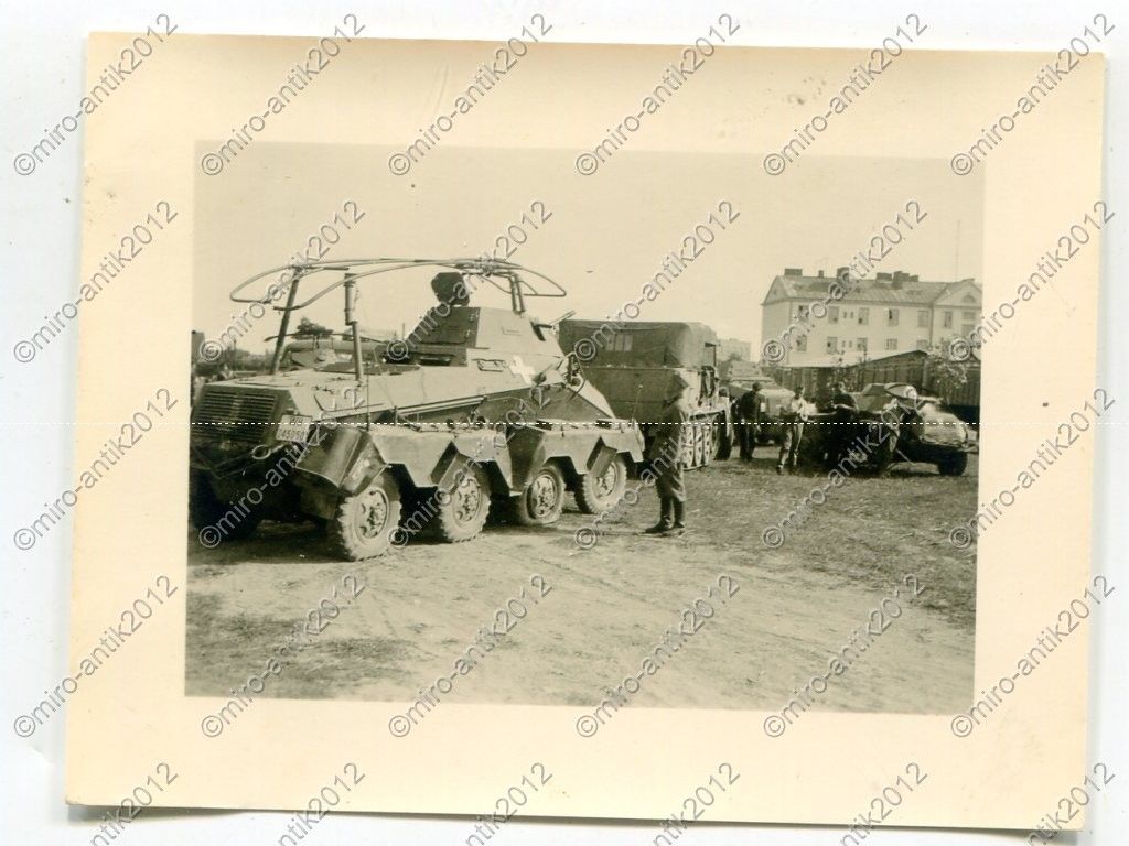 Foto, Wehrmacht, Panzerfunkwagen Sdkfz. 263 (8-R