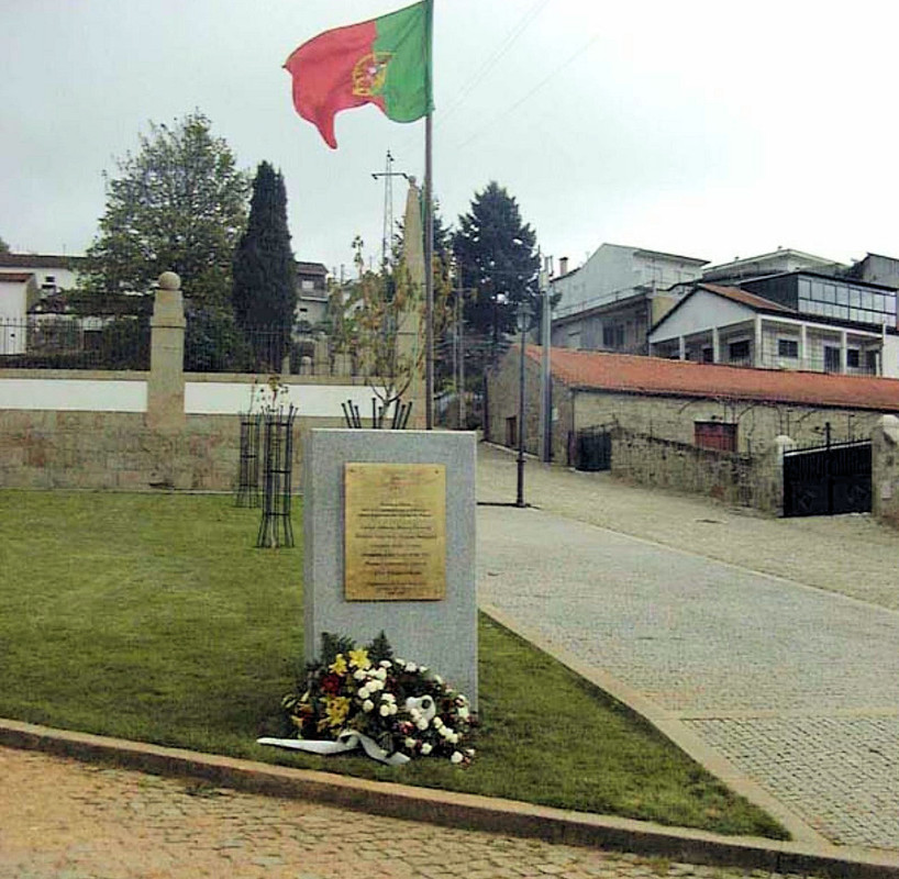 MOnumento-Sanfins-do-Douro-1