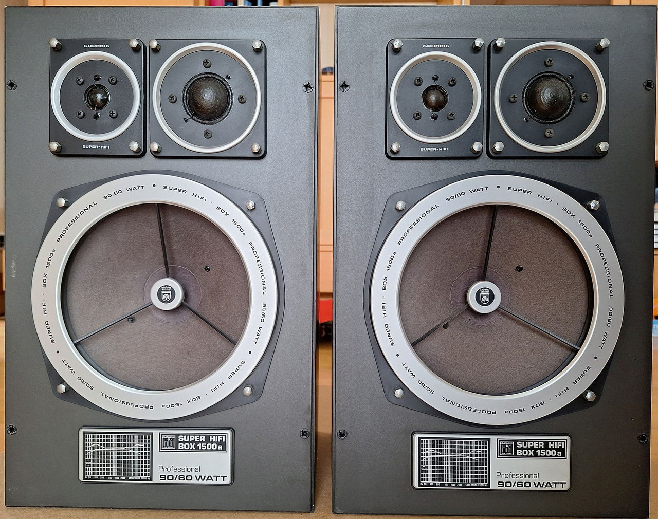 [Bild: 1500a-Front.jpg]