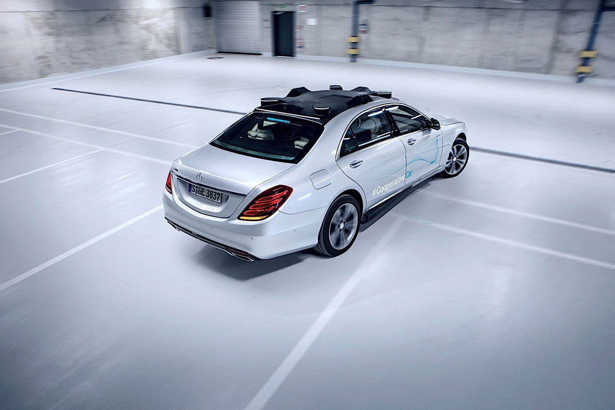 Self-Driving Mercedes-Benz S-Class (7)