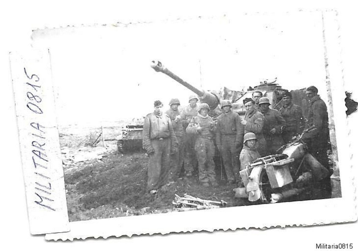 Foto 1945 Schweres Sturmgeschütz Langrohr Saukopfblende Landser 