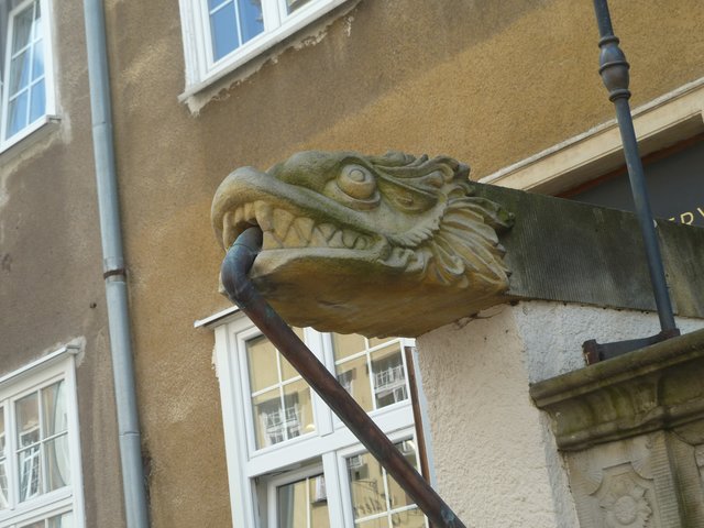 Gdansk en 3 dias y medio. - Blogs de Polonia - DIA 2.- Paseo por el centro:  calle Dluga, iglesia de S. Maria,  muelles,  grúa (16)