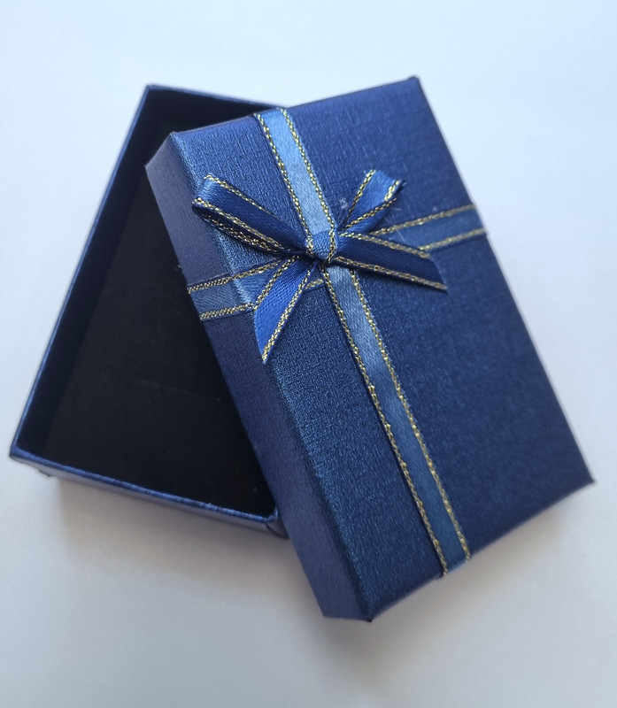Caja de regalo azul