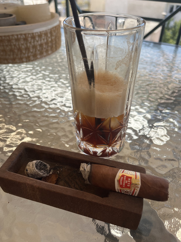 CFEDF7F8-4838-4FEF-90BB-AF4BE278D7B1