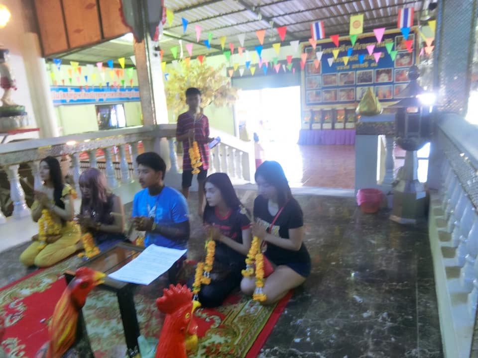 Facebook Waraphon Pruksawan 