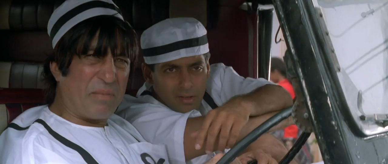 Judwaa 1997 WebRip [Hindi] 480p 720p ESub Screenshot