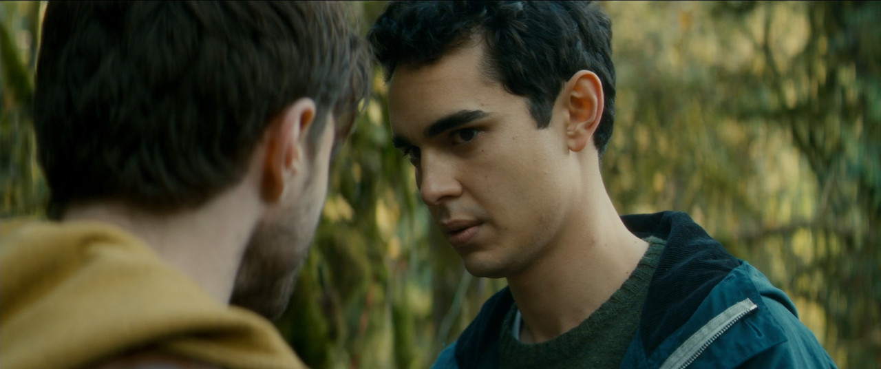 Horns (2013).mkv_snapshot_01.44.59_[2018.02.16_00.18.24]