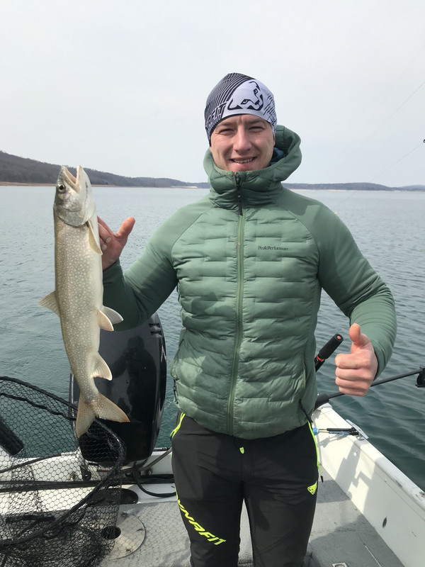 57F6B053-B91D-4B36-95E0-C6B6ABF45005