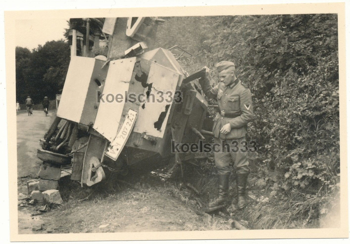Foto Panzerspähwagen Wrack Rad Panzer von franzö