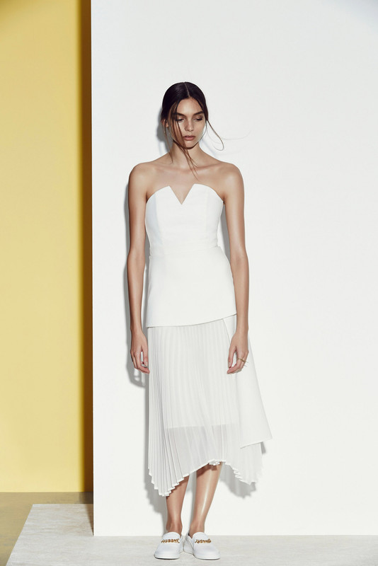 Camilla_and_Marc_017_1366.1366x2048