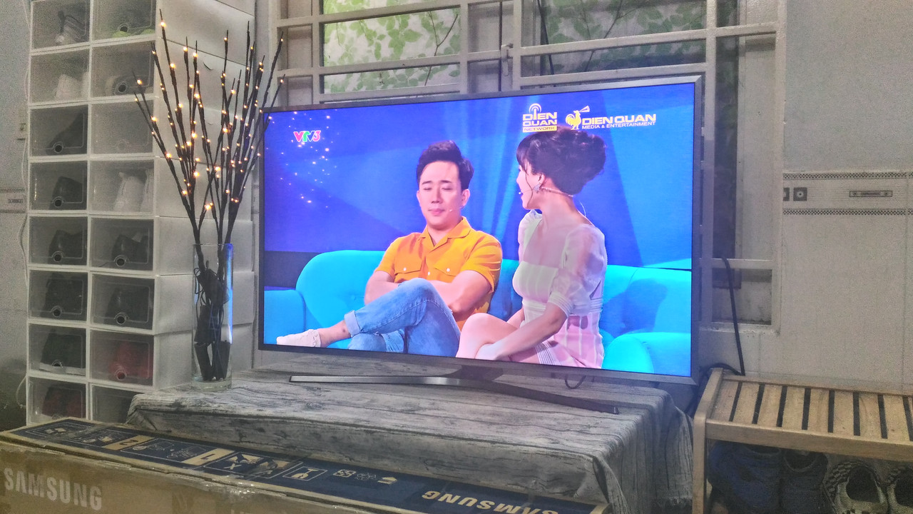 Smart Tivi Samsung 43inch 4K UltraHD UA43MU6400 (BH 05/2020) - 4